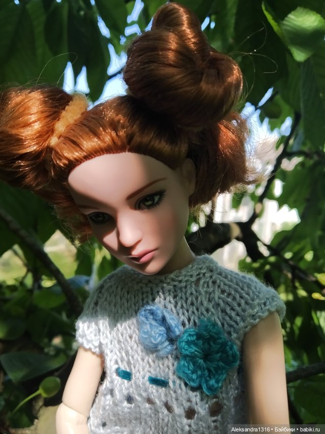 Мечтательная девушка без имени