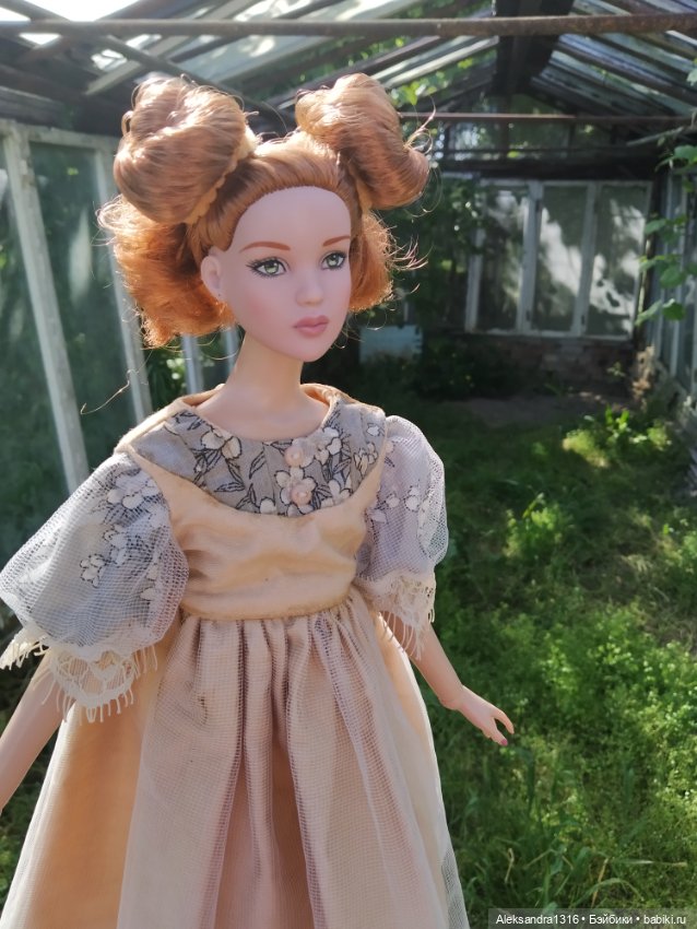 Мечтательная девушка без имени