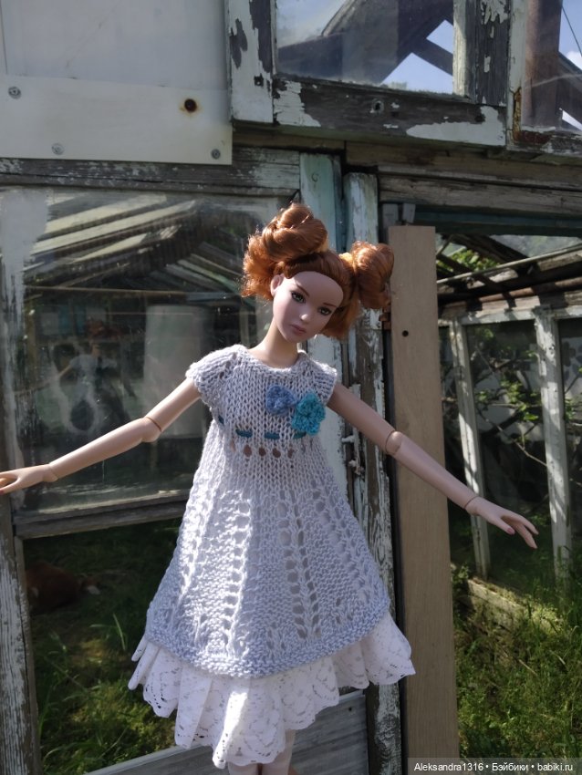 Мечтательная девушка без имени