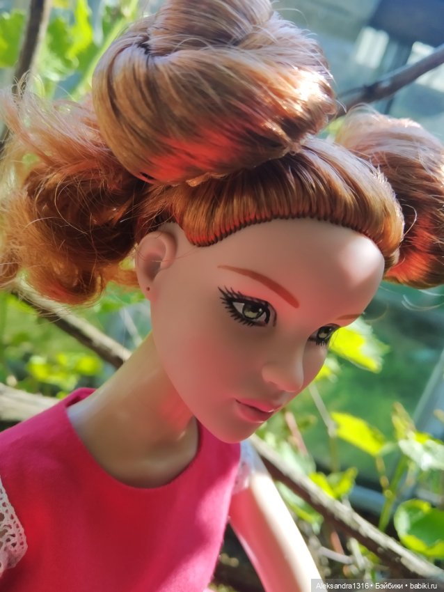 Мечтательная девушка без имени