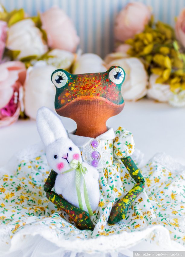 Лягушечка Теа текстильная кукла (фото 9)