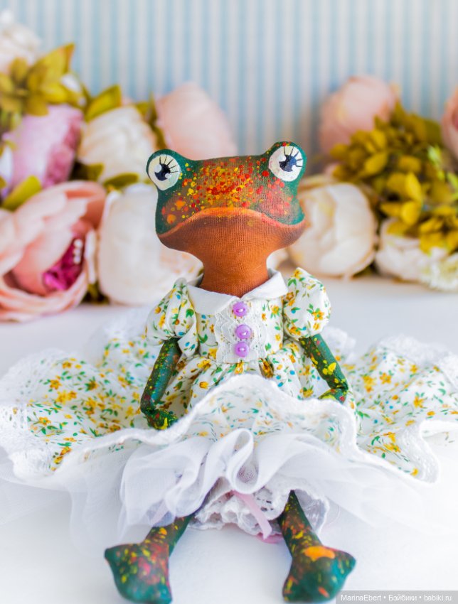 Лягушечка Теа текстильная кукла