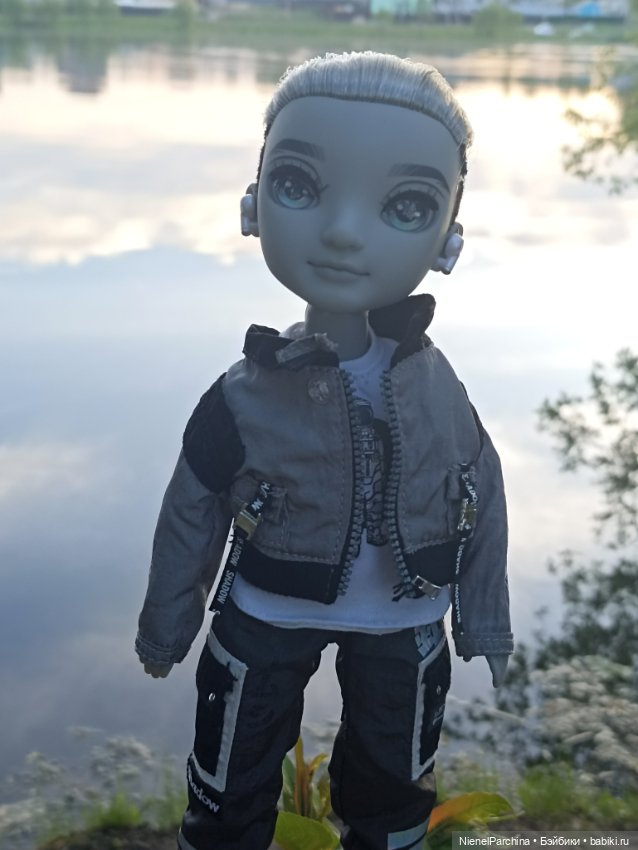 Эш на прогулке — Куклы Rainbow High (Рейнбоу Хай (фото 10)