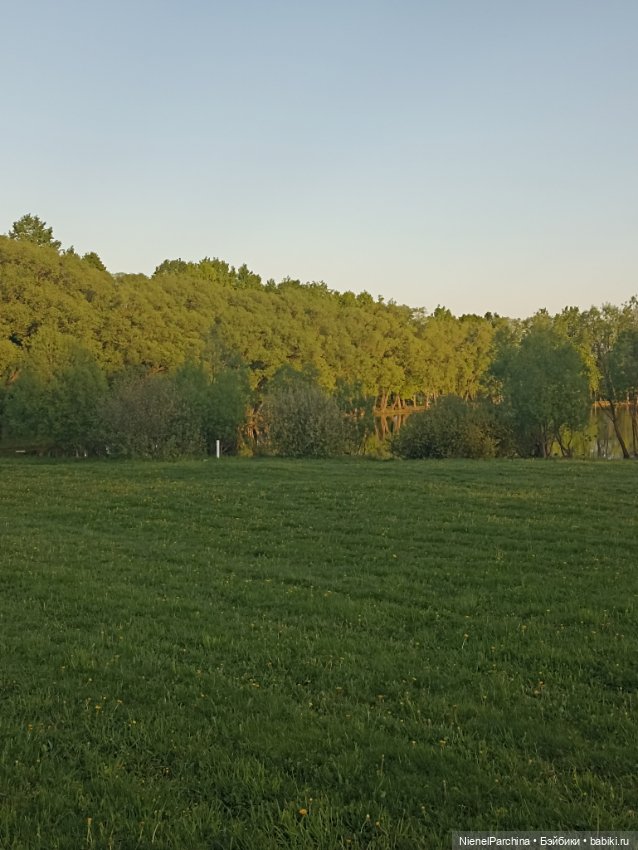 Эш на прогулке — Куклы Rainbow High (Рейнбоу Хай (фото 3)