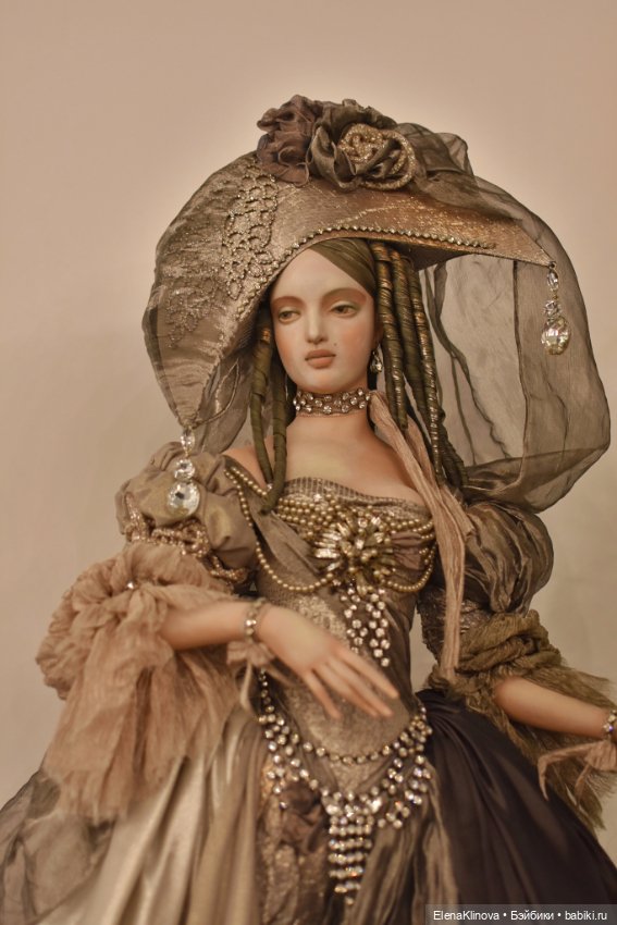 Бал кукол в Севкабеле, Санкт-Петербург. Часть первая: лица и личности