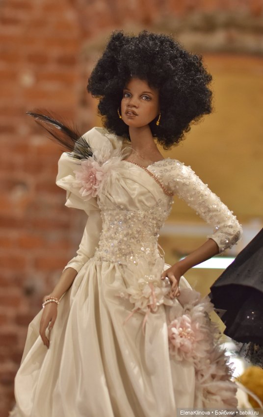 Бал кукол в Севкабеле, Санкт-Петербург. Часть первая: лица и личности