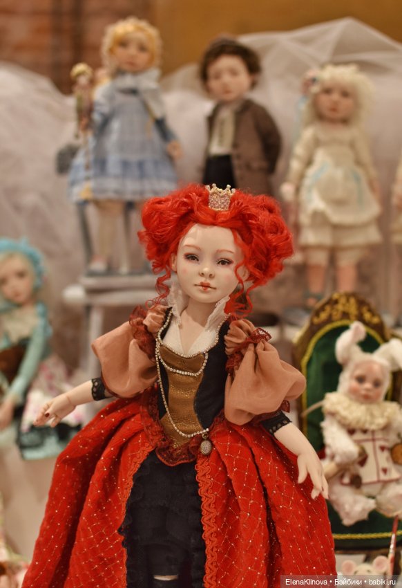 Бал кукол в Севкабеле, Санкт-Петербург. Часть первая: лица и личности