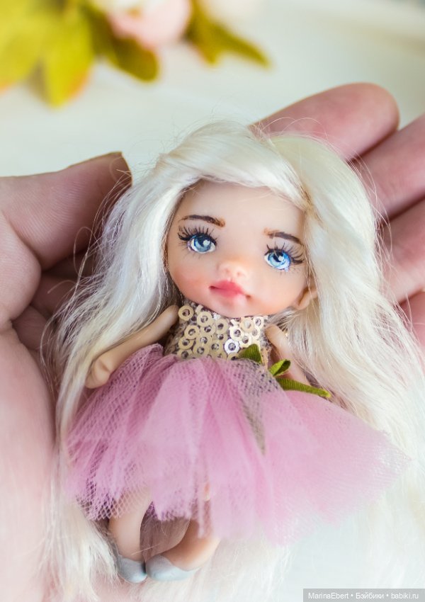 Миниатюрная куколка Лисса
