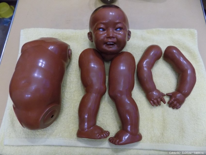 Реставрация двух тёмнокожих мальчиков. Один целлулоидный, второй металлический (фото 4)