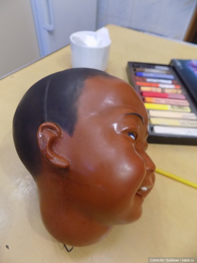 Реставрация двух тёмнокожих мальчиков. Один целлулоидный, второй металлический