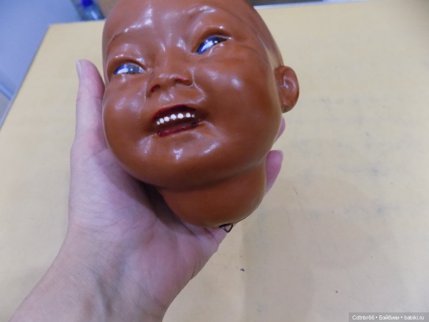 Реставрация двух тёмнокожих мальчиков. Один целлулоидный, второй металлический