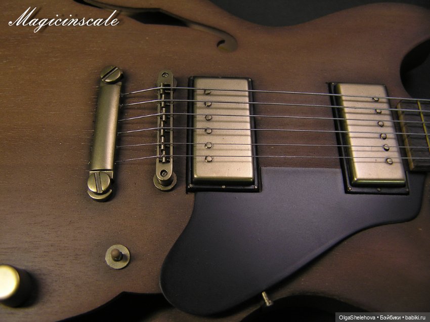 Миниатюрная электрогитара (фото 9)