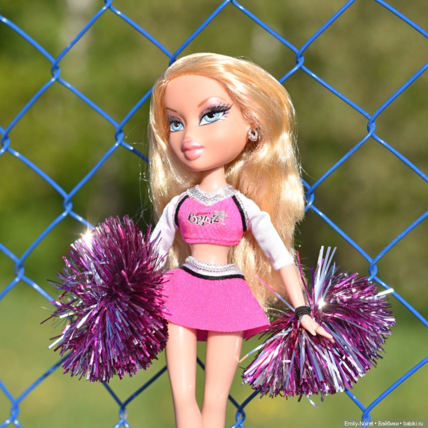 Болельщица Хлоя — Куклы Bratz (Братц) и Moxie Girlz: MGA (фото 4)