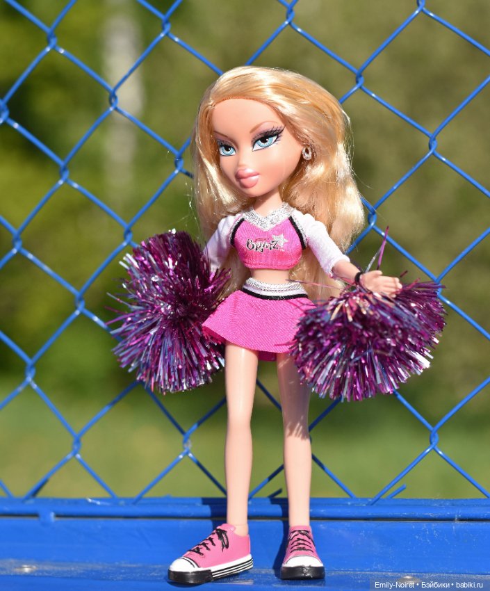 Болельщица Хлоя — Куклы Bratz (Братц) и Moxie Girlz: MGA (фото 5)