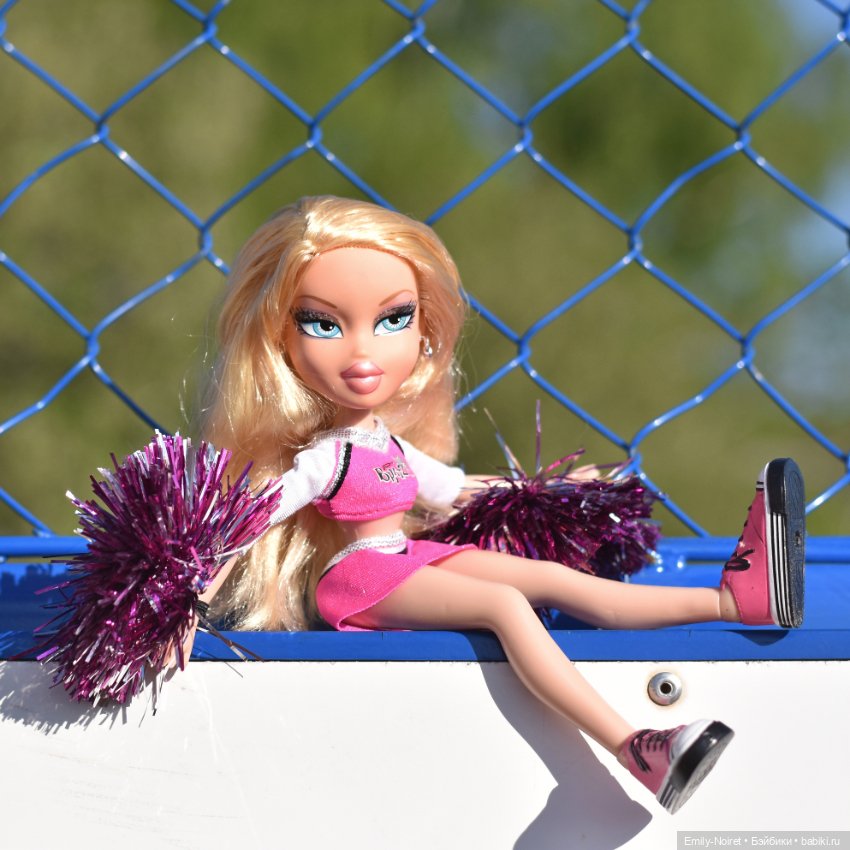 Болельщица Хлоя — Куклы Bratz (Братц) и Moxie Girlz: MGA (фото 7)