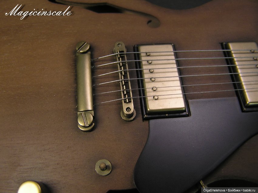 Миниатюрная электрогитара (фото 8)