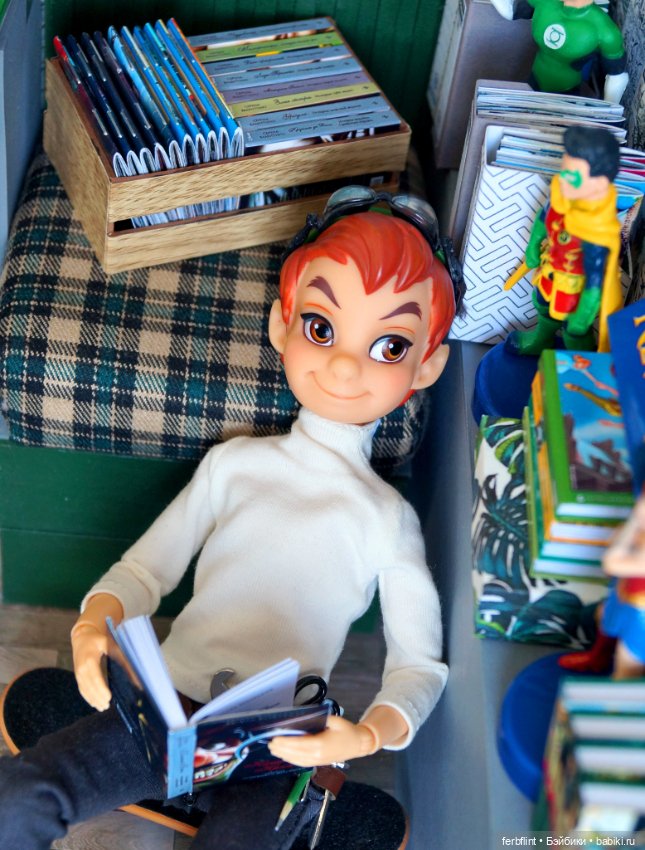 Вечный мальчишка — Куклы Disney Animators и Принцессы Диснея: Disney Store