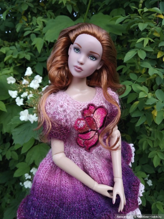 Мечтательная девушка заговорила (фото 3)