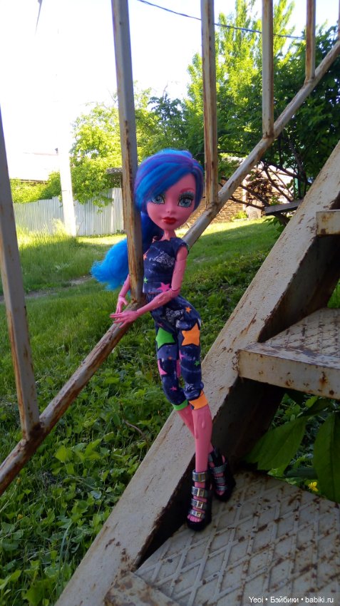 Монстер хай Гулиопа Джеллингтон Кукла 42 см