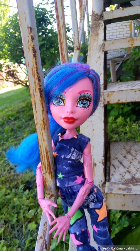 Монстер хай Гулиопа Джеллингтон Кукла 42 см