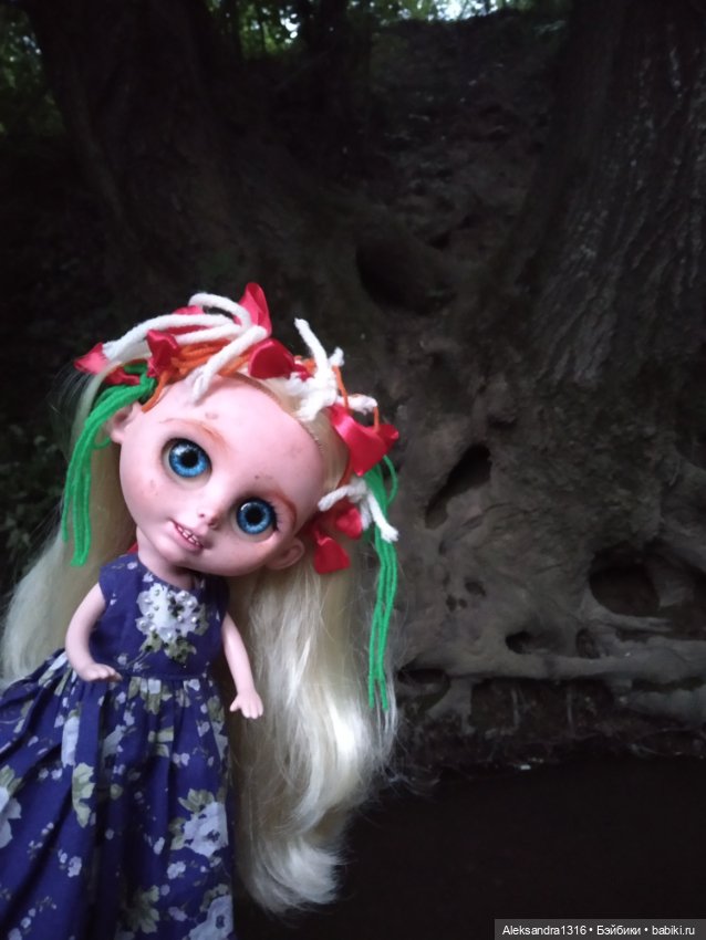 Пошли мы погулять с Марусей вечерком☁️