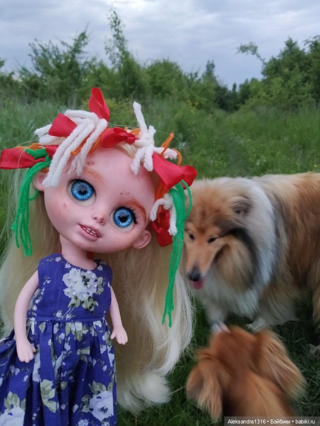 Пошли мы погулять с Марусей вечерком☁️