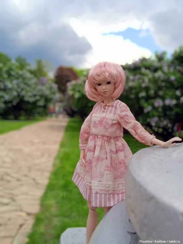 Момоко. Май. ВДНХ. Сирень