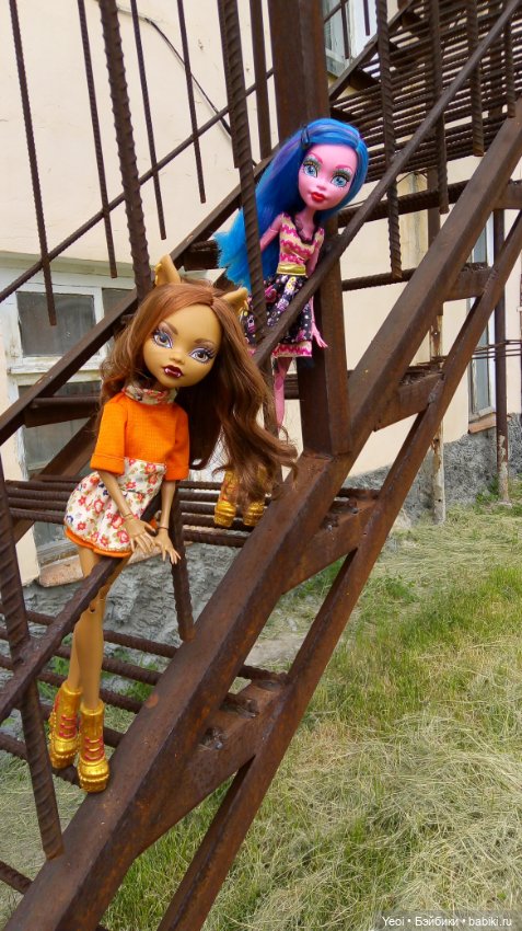 Монстер хай на прогулке, Клодин и Гулиопа, 42см