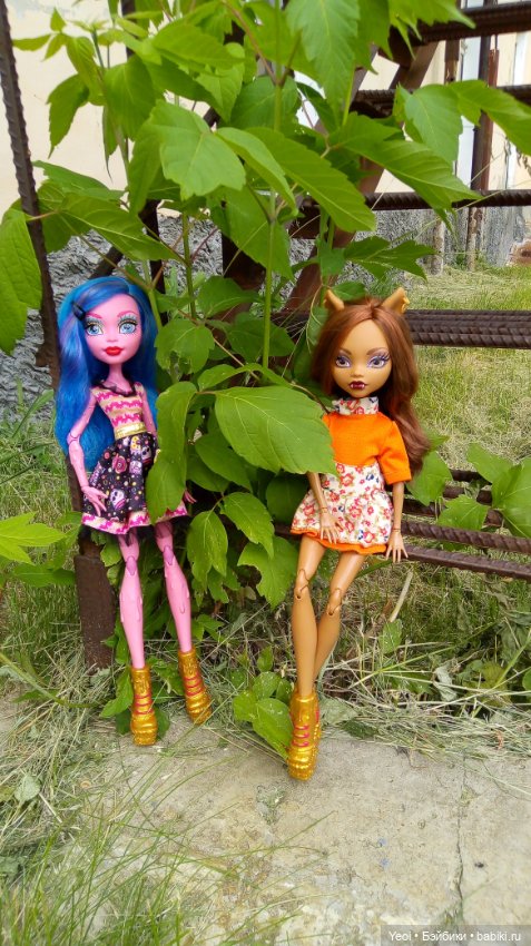 Монстер хай на прогулке, Клодин и Гулиопа, 42см