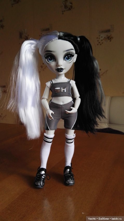 Ева (Хизер Грейсон) приехала (фото 5)