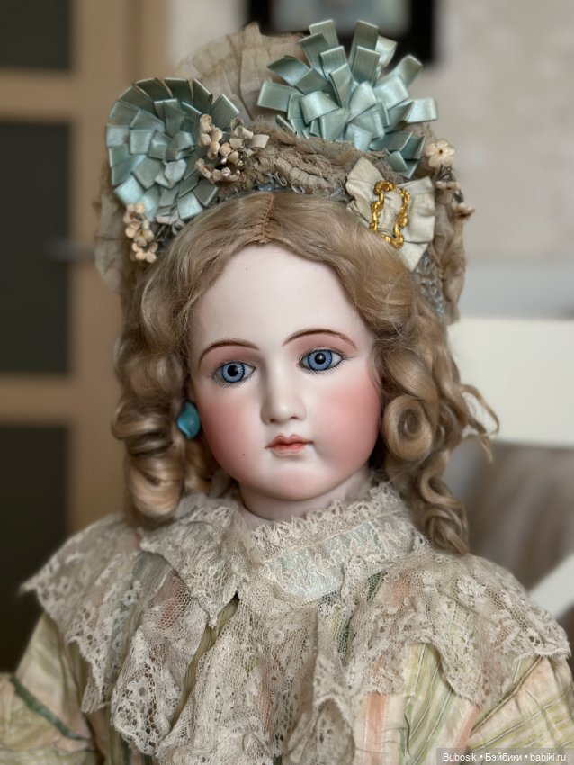 Jumeau Portrait Delux fashion doll, рыбов показываю (фото 5)