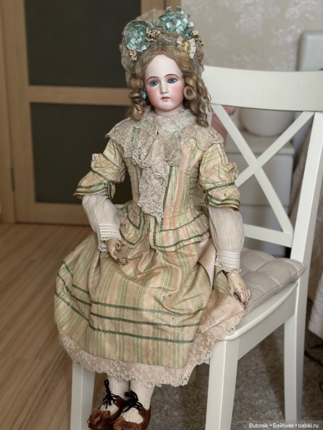Jumeau Portrait Delux fashion doll, рыбов показываю (фото 4)