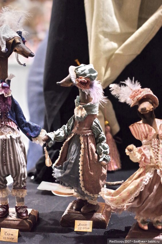 Группировка "ЁжкинКот" Оля Пономарева и Вера Терекбаева на "Балу Кукол" в Севкабель Порту в Санкт-Петербурге 11 - 14 мая 2023 года