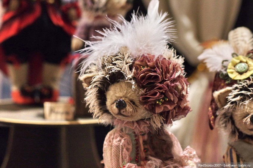 Группировка "ЁжкинКот" Оля Пономарева и Вера Терекбаева на "Балу Кукол" в Севкабель Порту в Санкт-Петербурге 11 - 14 мая 2023 года