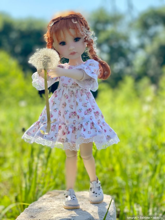 Девочка 👧 в одуванчиках ☀️