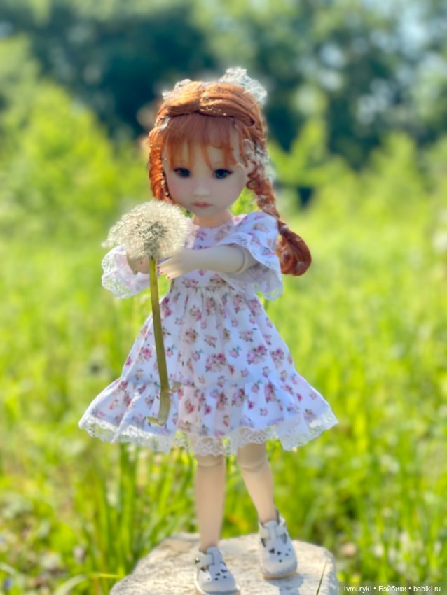 Девочка 👧 в одуванчиках ☀️