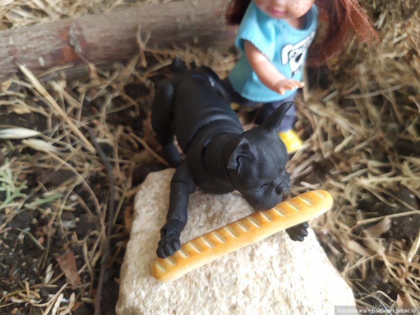 А мне любое море, море по колено, а мне любые горы по плечу