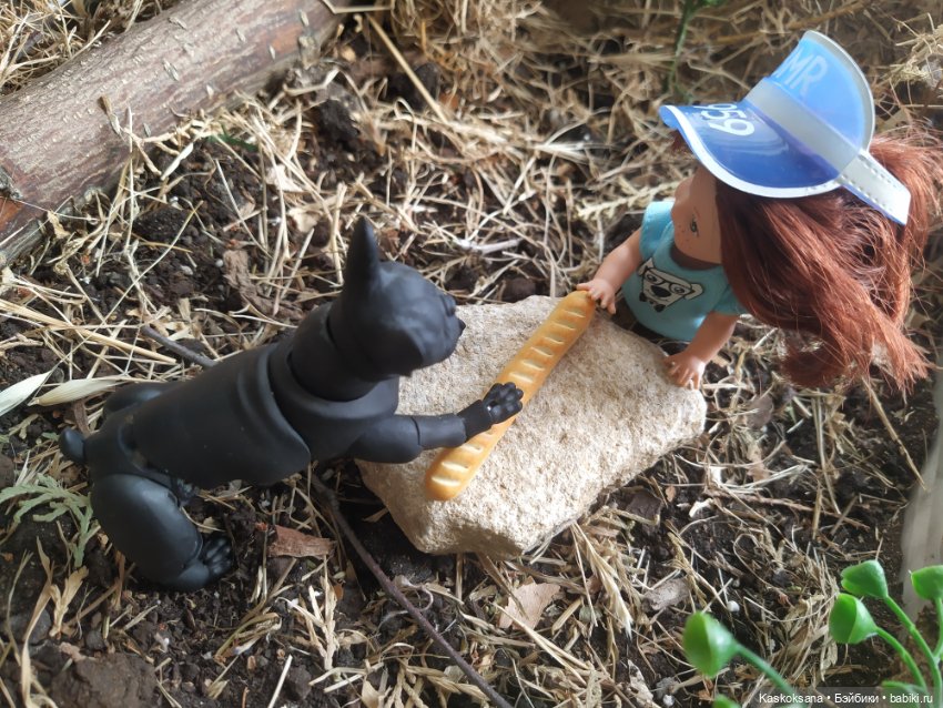 А мне любое море, море по колено, а мне любые горы по плечу