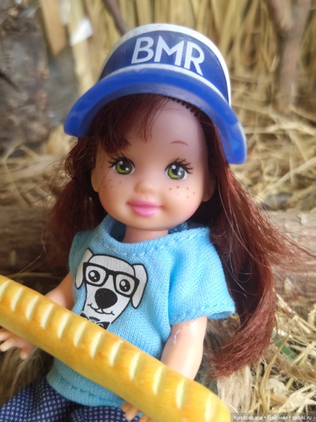 А мне любое море, море по колено, а мне любые горы по плечу