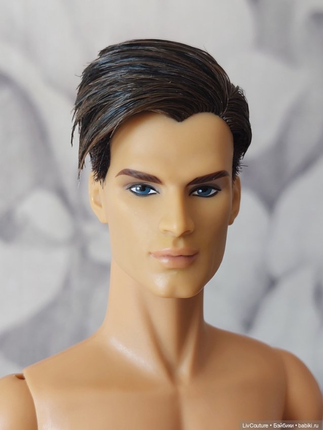 Две одинаковые куклы? НЕТ (фото 5)