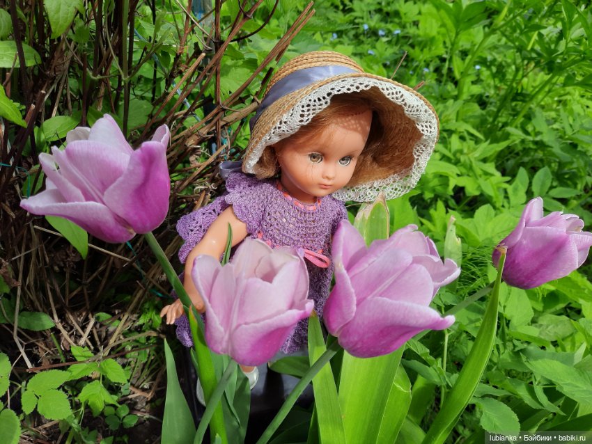 Милен тоже гуляет по саду🌸🍀🌞🌈🥰