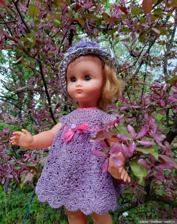 Милен тоже гуляет по саду🌸🍀🌞🌈🥰