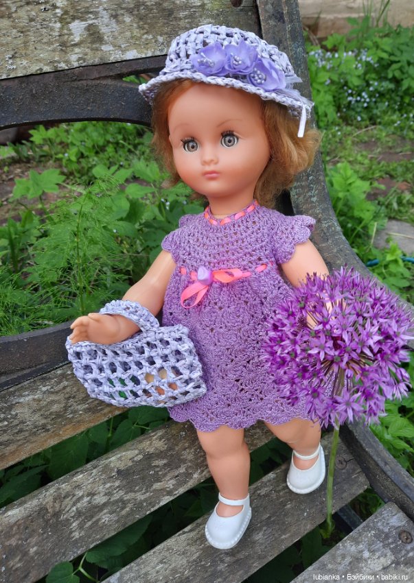 Милен тоже гуляет по саду🌸🍀🌞🌈🥰