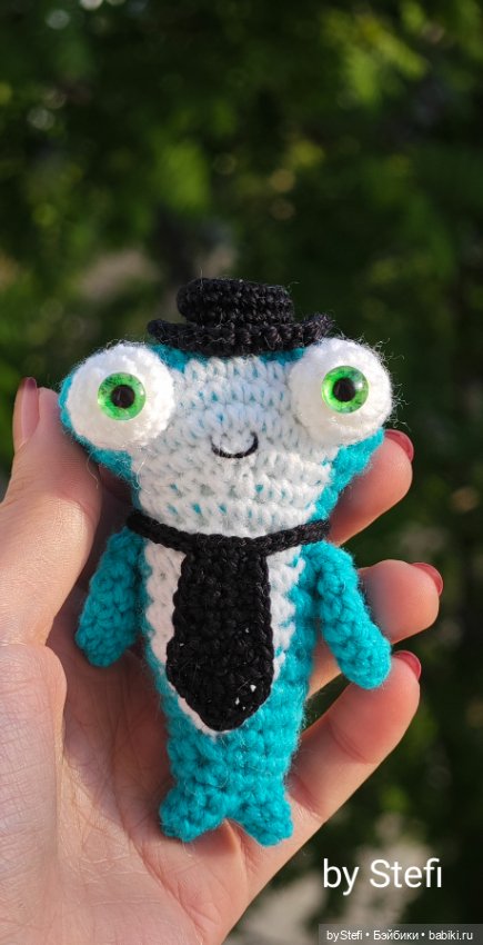 Акул! На этот раз джентльмен