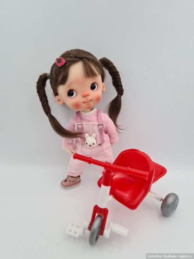 Фото на белом, пупсята ob11