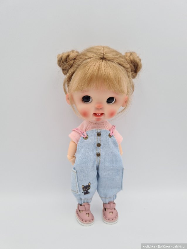 Фото на белом, пупсята ob11