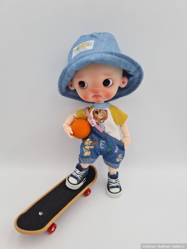 Фото на белом, пупсята ob11