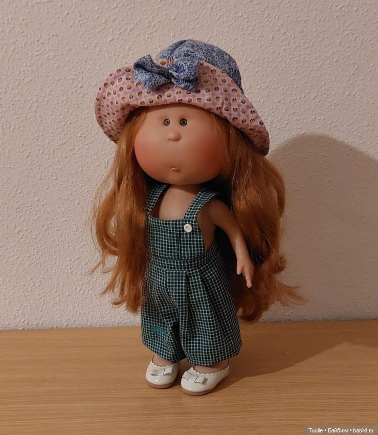 Портрет Мии в интерьере — Куклы Nines d'Onil (Нинес): Миа (Mia) (фото 5)