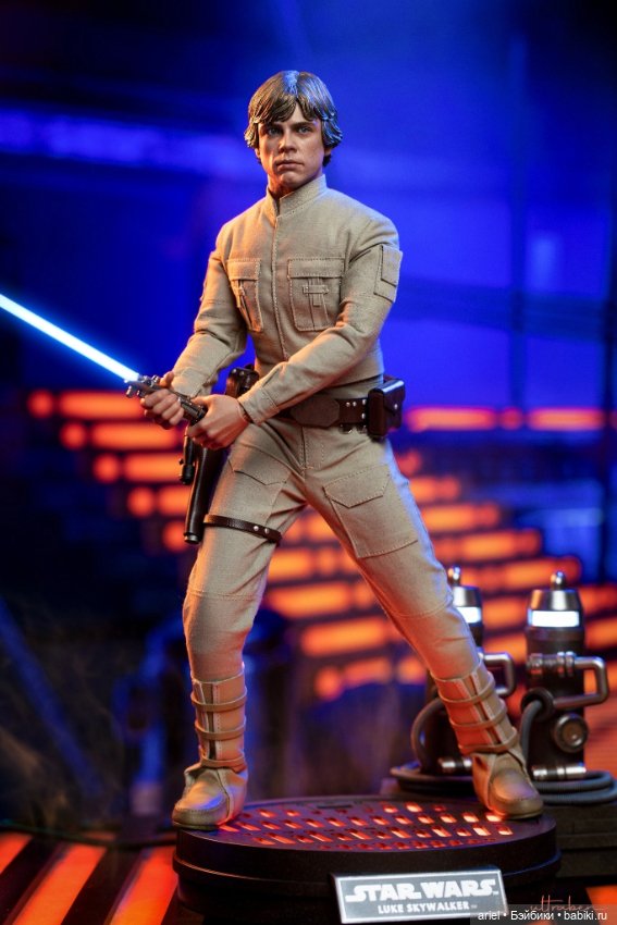 В Гонконге состоялся релиз фигурки Люка Скайуокера от Hot Toys по мотивам фильма «Звёздные войны. Эпизод V: Империя наносит ответный удар» (фото 4)