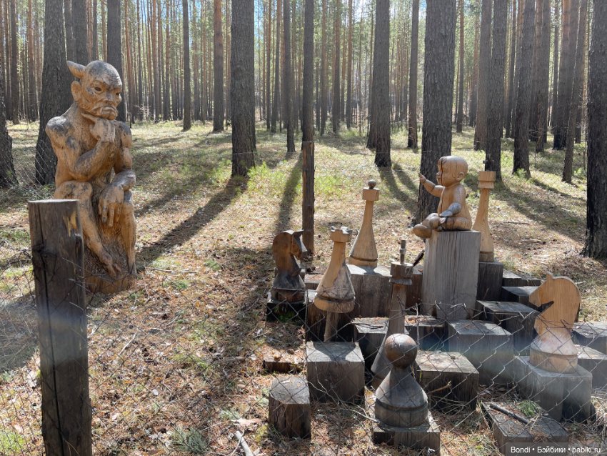 Прогулка с Френки по базе отдыха Лукоморье